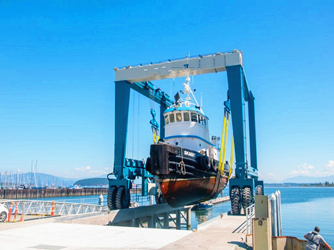 200 ton marine travel lift