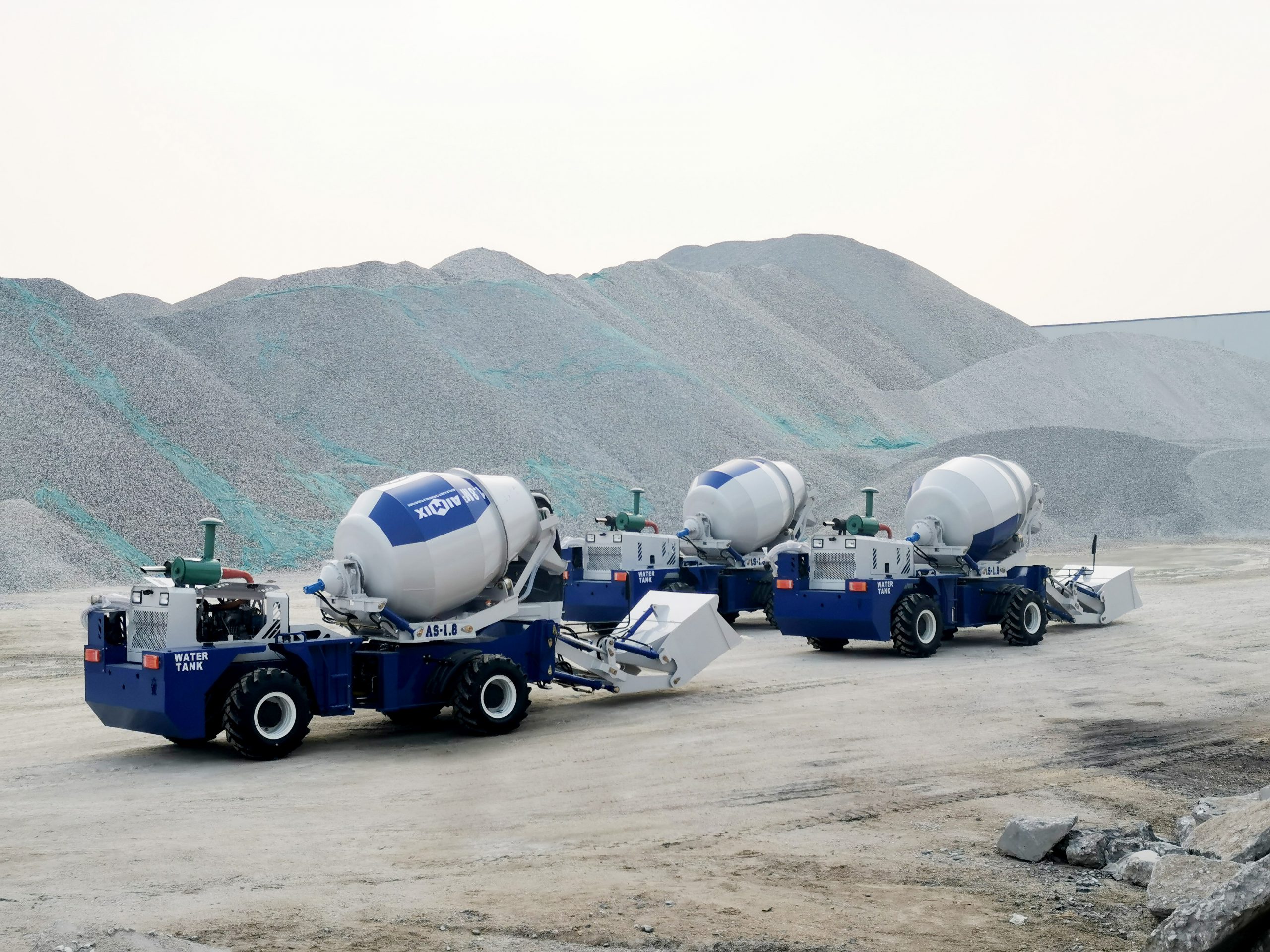 self loading concrete mixer for sale