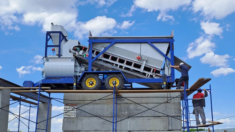 Alta utilización del espacio para AIMIX Planta de Concreto Móvil Precio